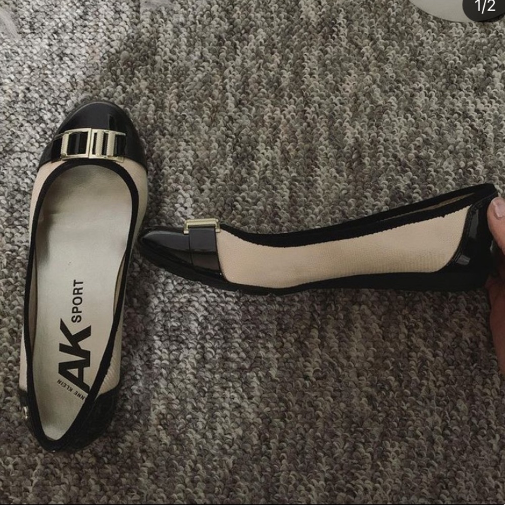 Anne Klein ask sport flats